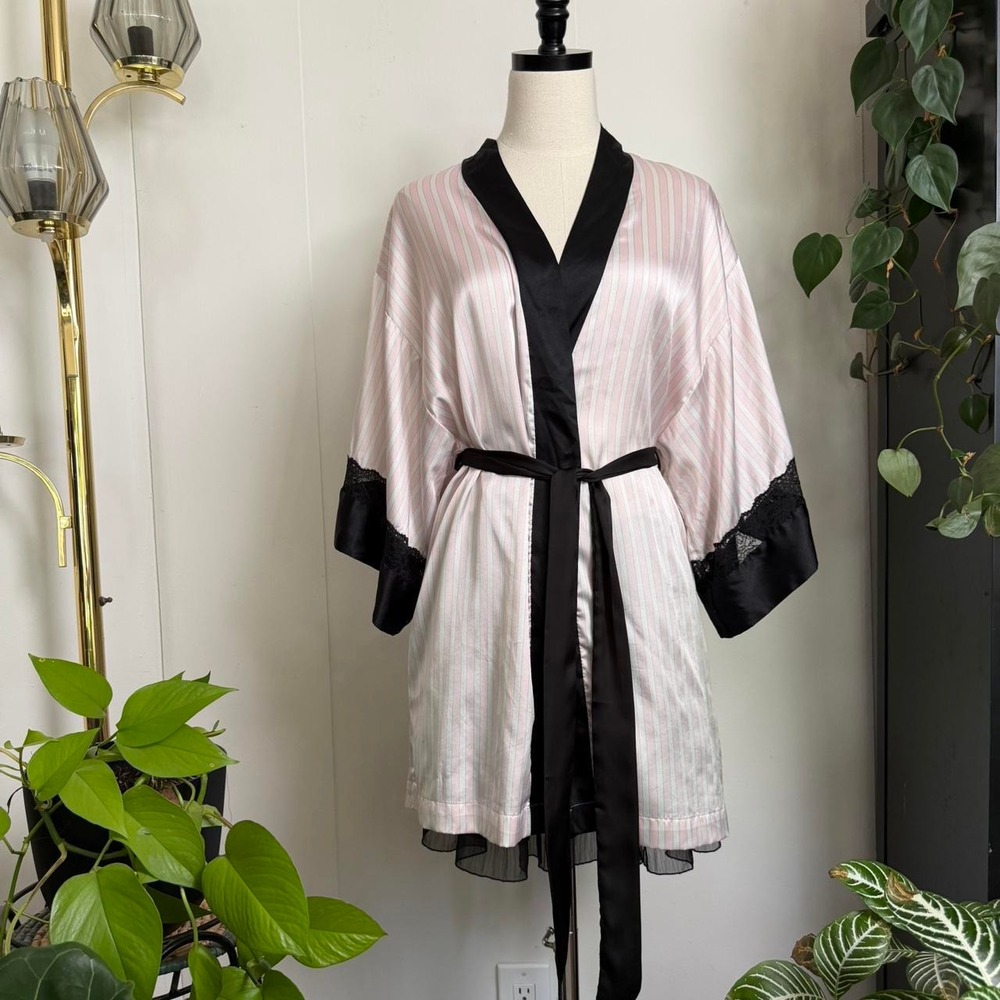 Victoria's Secret Fashion Show London 2014 Rhinestone Striped Satin Robe O/S